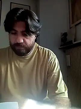 Snapshot of Mat_85VE chatting on 07/31/26, 02:49 Mat 85VE online show from 07/31/26, 02:49
