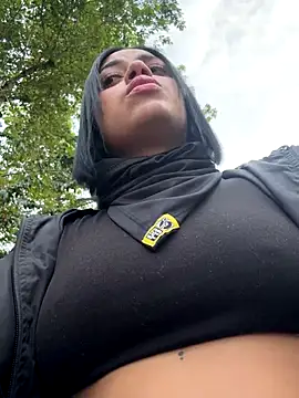 AlannaEvons online show from 11/08/25, 08:07