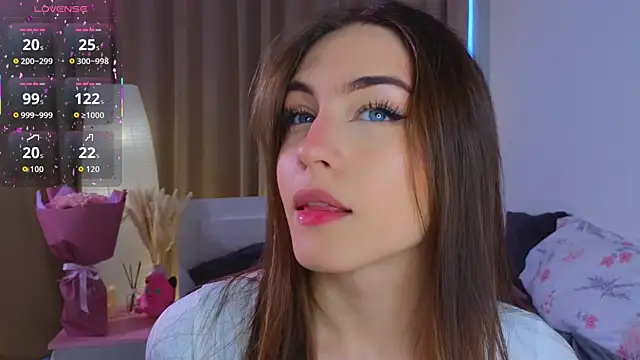 Moonlight1Sonata1 online show from 12/18/25, 09:04