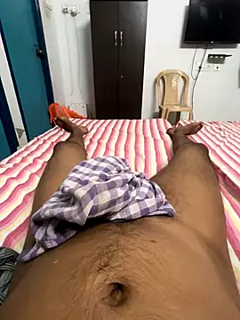 usermood2000 online show from 11/05/25, 06:57