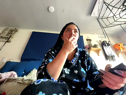 amanne misa online show from 10/14/25, 03:24