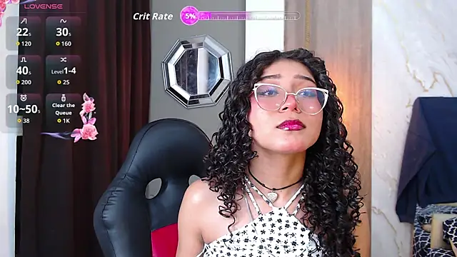 Snapshot of honeymoon_12 chatting on 06/14/26, 03:52 honeymoon 12 online show from 06/14/26, 03:52