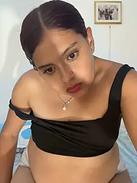 Snapshot of sbanna_valle_ chatting on 05/15/26, 12:17 sbanna valle online show from 05/15/26, 12:17