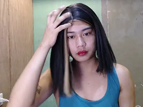 Snapshot of CrimsonSecret chatting on 08/01/26, 10:36 CrimsonSecret online show from 08/01/26, 10:36