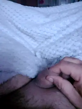 bajoderx585Oregano online show from 11/23/25, 06:35