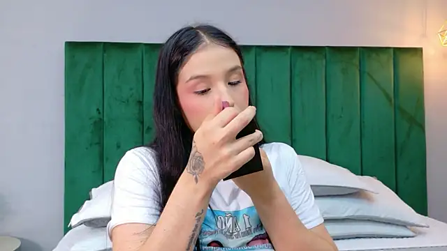 Snapshot of Ashley_Evans22 chatting on 07/09/26, 12:26 Ashley Evans22 online show from 07/09/26, 12:26