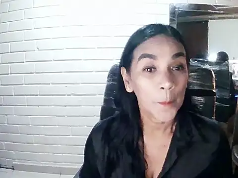 MiiaVelasquez online show from 11/03/25, 03:52