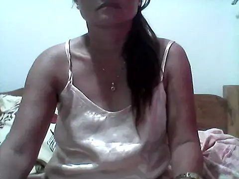 nathalie0045 online show from 10/07/25, 08:06