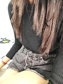 Vaani Sharma79 online show from 02/15/26, 06:15