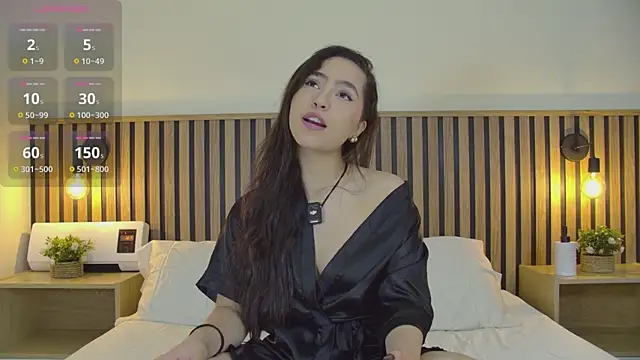 emma morales  online show from 10/21/25, 11:44