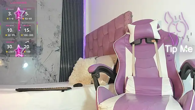 Mia Duarte1 online show from 10/07/25, 07:33