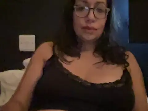 Snapshot of RosaFreya chatting on 02/07/26, 09:46 RosaFreya online show from 02/07/26, 09:46