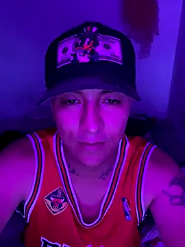 Jrivera22 online show from 11/28/25, 05:32