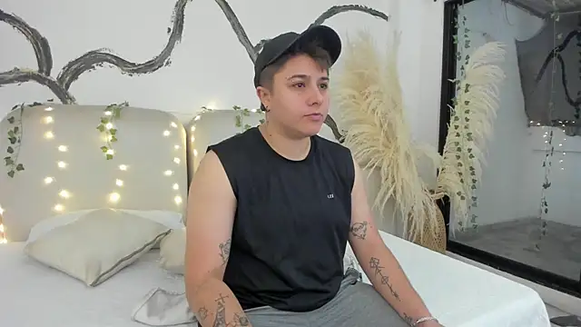 IanGilbert online show from 12/18/25, 07:25