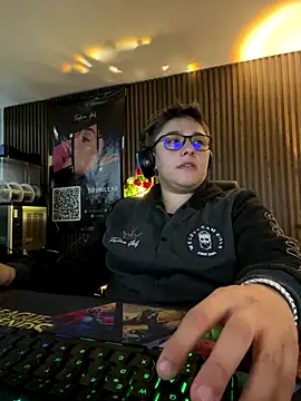 IanGilbert online show from 12/20/25, 07:04