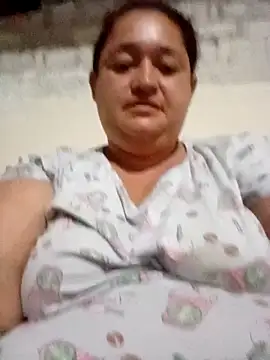 Snapshot of Sexyy-BBW chatting on 09/23/25, 07:22 Sexyy-BBW online show from 09/23/25, 07:22