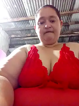 Snapshot of Sexyy-BBW chatting on 10/19/25, 10:10 Sexyy-BBW online show from 10/19/25, 10:10