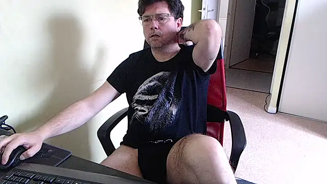 blueandwhite1 online show from 03/07/26, 11:29