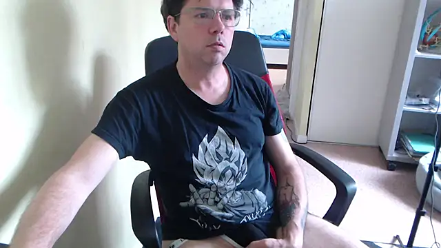 blueandwhite1 online show from 04/28/26, 02:22