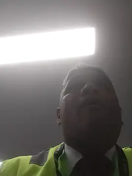 Snapshot of danigarci2307 chatting on 09/15/25, 09:15 danigarci2307 online show from 09/15/25, 09:15