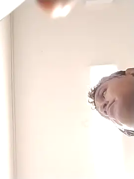 Snapshot of danigarci2307 chatting on 10/20/25, 10:10 danigarci2307 online show from 10/20/25, 10:10