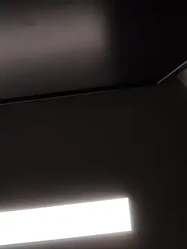 Snapshot of danigarci2307 chatting on 10/28/25, 01:42 danigarci2307 online show from 10/28/25, 01:42