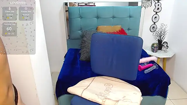 Sara f W online show from 10/08/25, 11:35