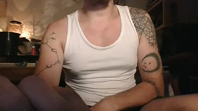 Snapshot of Titilouonlyf69 chatting on 09/16/25, 01:06 Titilouonlyf69 online show from 09/16/25, 01:06