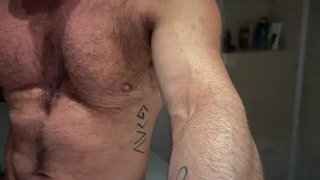 Snapshot of Sir_box chatting on 09/15/25, 10:59 Sir box online show from 09/15/25, 10:59