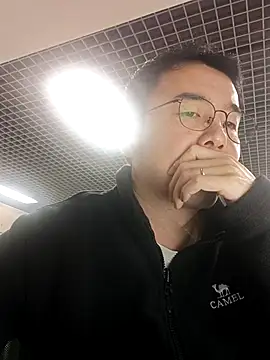 Snapshot of nnnnnan9527 chatting on 10/14/25, 03:18 nnnnnan9527 online show from 10/14/25, 03:18