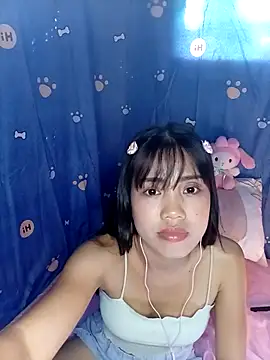 Snapshot of AnnewithanE chatting on 10/30/25, 06:37 AnnewithanE online show from 10/30/25, 06:37