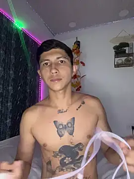 Alejandro BigCock22 online show from 10/11/25, 12:54