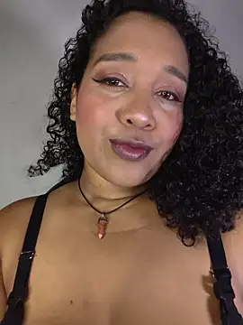 Snapshot of Yera_brown69 chatting on 07/18/26, 02:05 Yera brown69 online show from 07/18/26, 02:05