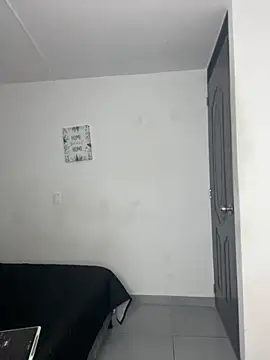 Islarose0 0 online show from 09/11/25, 11:43