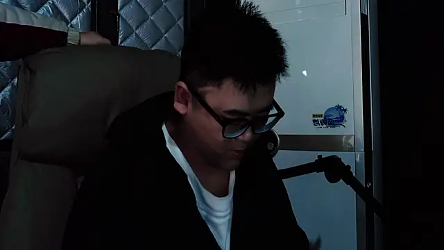 zhaTian-817 online show from 03/17/26, 12:08