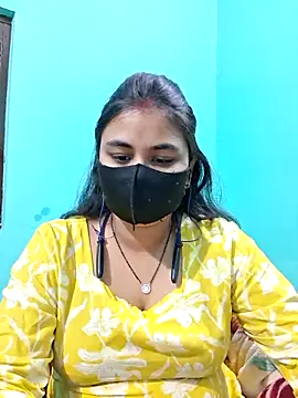Snapshot of DivyaBhabhi69@xh chatting on 05/16/26, 04:39 DivyaBhabhi69xh online show from 05/16/26, 04:39