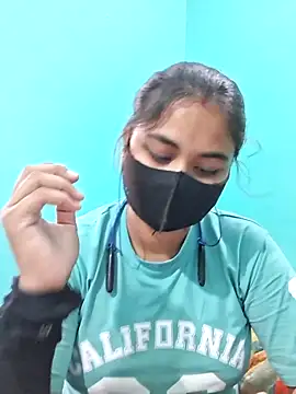 Snapshot of DivyaBhabhi69@xh chatting on 05/23/26, 02:06 DivyaBhabhi69xh online show from 05/23/26, 02:06