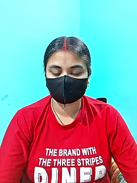Snapshot of DivyaBhabhi69@xh chatting on 05/27/26, 04:15 DivyaBhabhi69xh online show from 05/27/26, 04:15