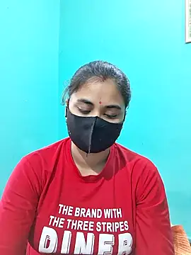 Snapshot of DivyaBhabhi69@xh chatting on 06/06/26, 03:44 DivyaBhabhi69xh online show from 06/06/26, 03:44