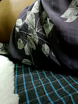 Snapshot of Hot_pooja55 chatting on 09/14/25, 03:11 Hot pooja55 online show from 09/14/25, 03:11