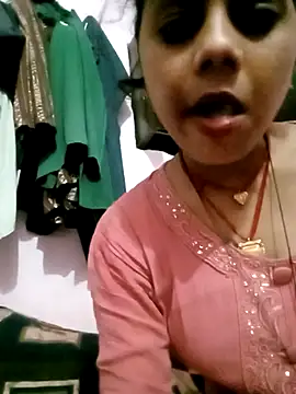 Hot tin74 online show from 09/28/25, 04:45