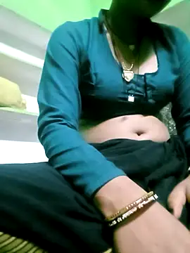 Hot tin74 online show from 04/18/26, 06:56