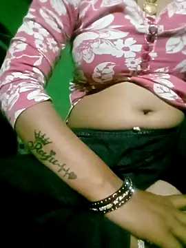 Hot tin74 online show from 04/22/26, 05:58