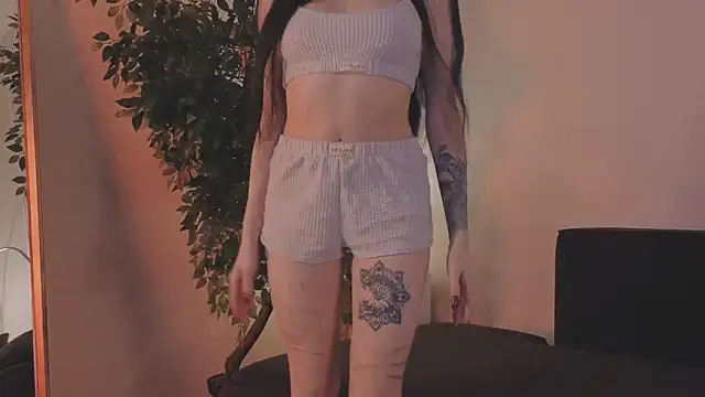 Loona Eclipse online show from 01/17/26, 08:12