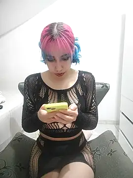 xRamona online show from 10/23/25, 02:00