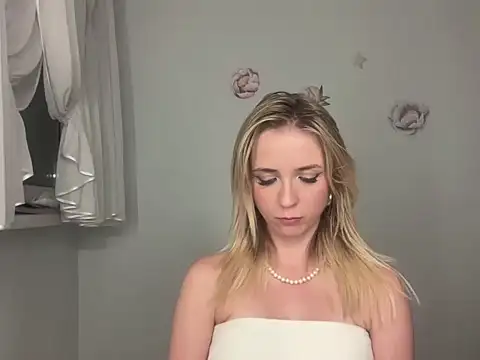 ClaudiaAmore online show from 09/08/25, 08:19