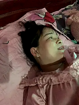 Star-sweet online show from 10/25/25, 03:07