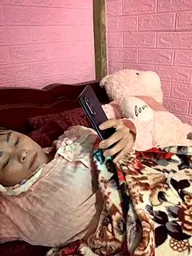 Star-sweet online show from 11/21/25, 02:38