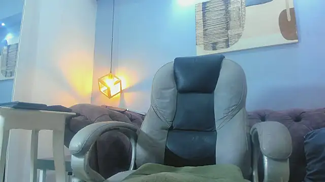 Snapshot of Eross_Santy chatting on 06/28/26, 04:24 Eross Santy online show from 06/28/26, 04:24