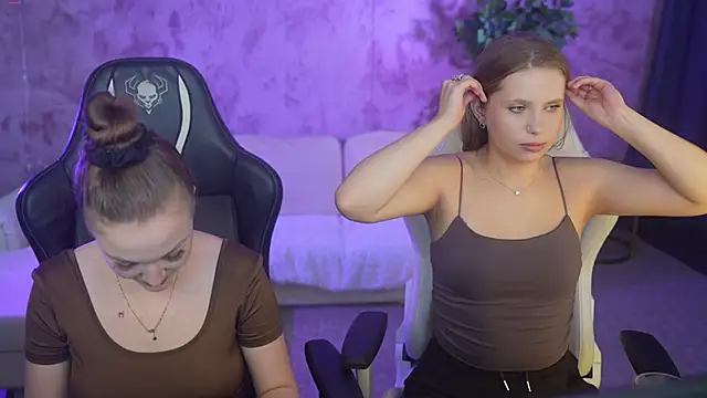 Snapshot of Ella_054 chatting on 09/14/25, 10:36 Ella 054 online show from 09/14/25, 10:36